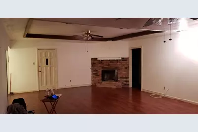 2017 5th Street, Orange, TX 77630 - Photo 3