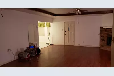 2017 5th Street, Orange, TX 77630 - Photo 5