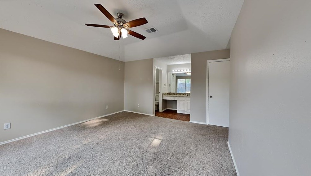 6602 Soledad Dr, Houston TX  77083-2114 exterior