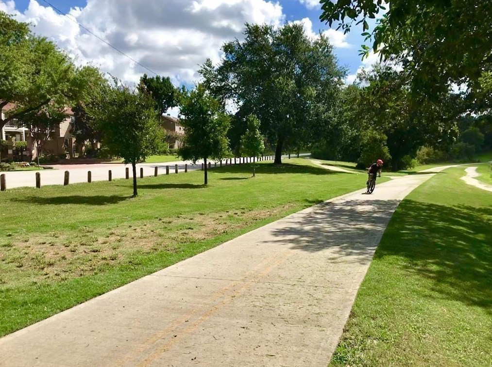 1860 White Oak Dr, Houston TX 77009-7566 exterior