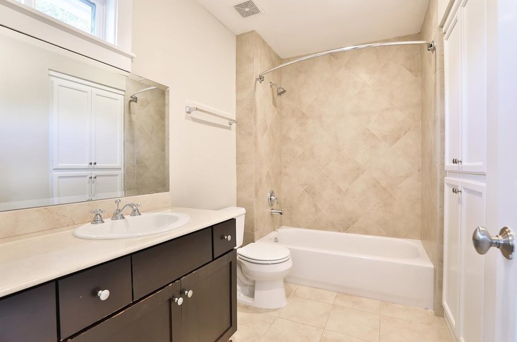 709 Cordell St, Houston TX  77009-5325 exterior