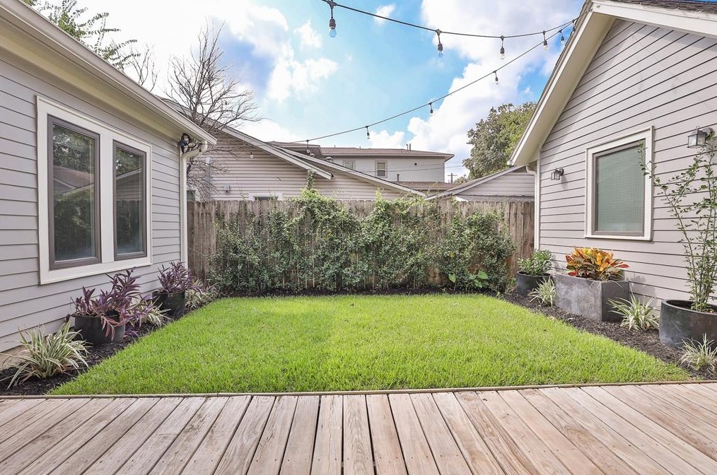709 Cordell St, Houston TX  77009-5325 exterior