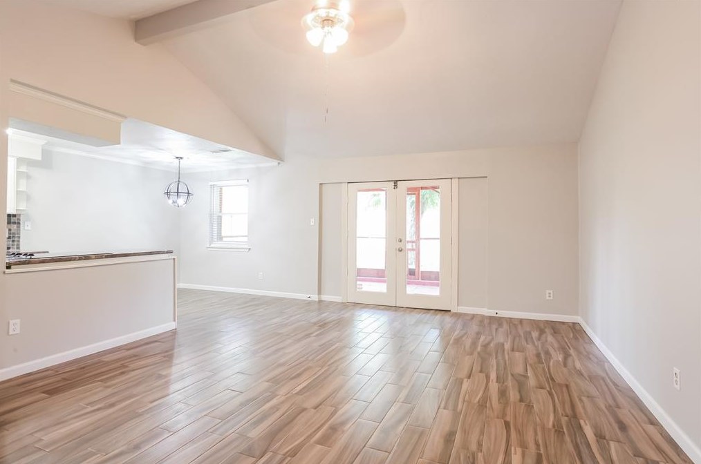 11419 Hillcroft St, Houston TX  77035-2435 exterior