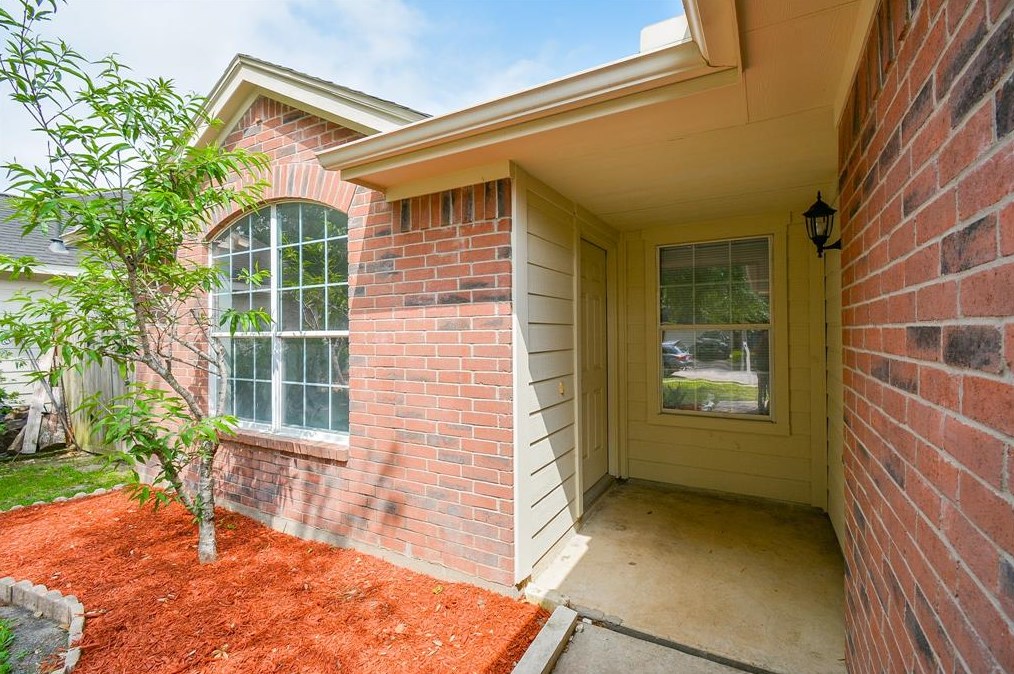 19550 Tahoka Springs Dr, Katy TX  77449-7306 exterior