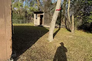 304 Callier St, Palestine, TX 75803 - Photo 13