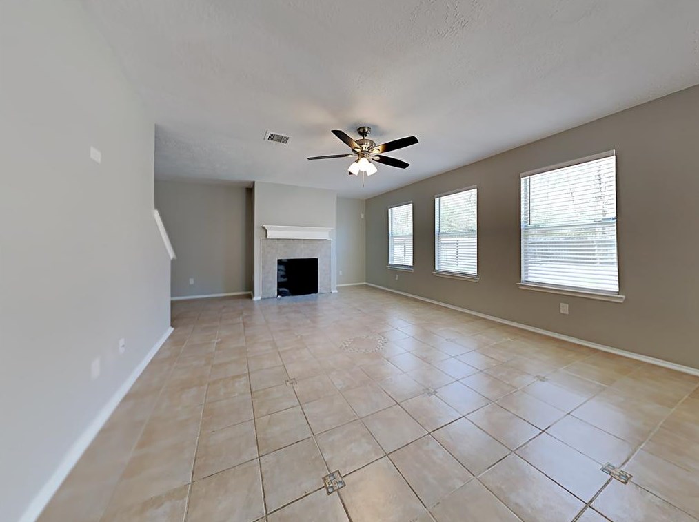 22238 Queenbury Hills Dr, Houston TX  77073-5682 exterior