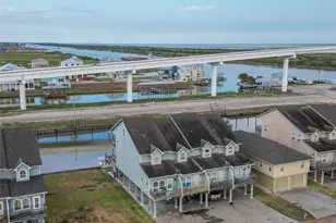143 Boat Slip Rd, Matagorda, TX 77457 - Photo 3