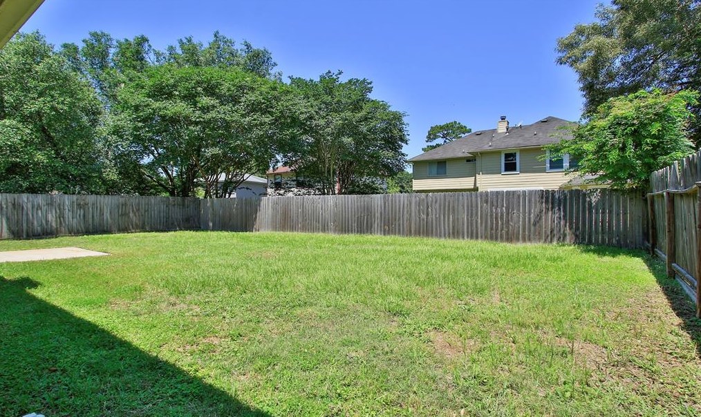 3703 Apple Holw Ln, Humble TX 77396-3937 exterior