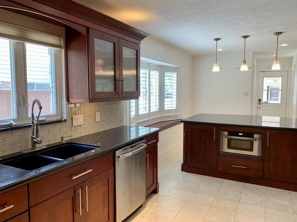 18531 Pt Lookout Dr, Houston TX  77058-4026 exterior