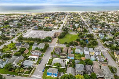 607 11th Street, Galveston, TX 77550 - Photo 49