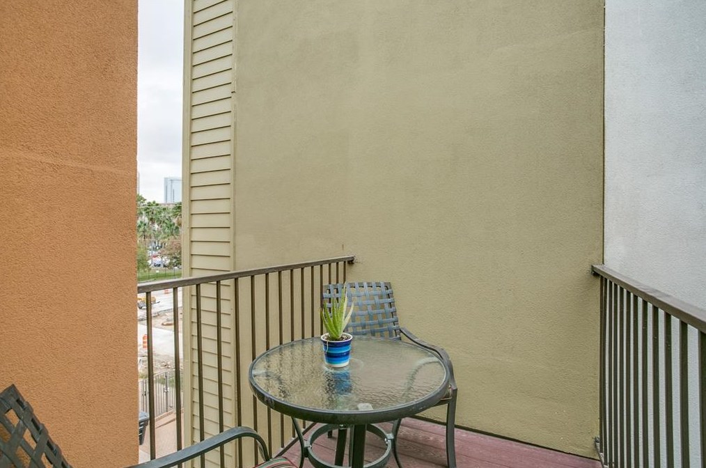 1606 Hadley St, Houston TX  77003-5811 exterior