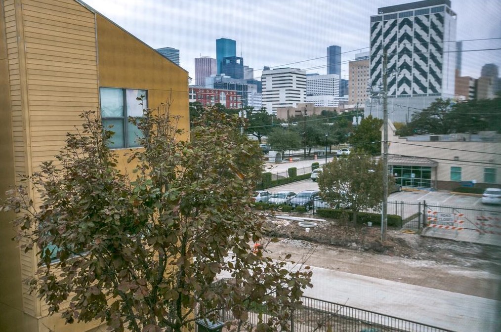 1606 Hadley St, Houston TX  77003-5811 exterior