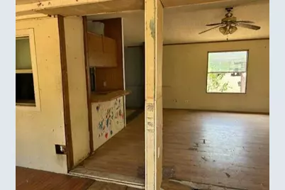 3702 Park Street, Damon, TX 77430 - Photo 3