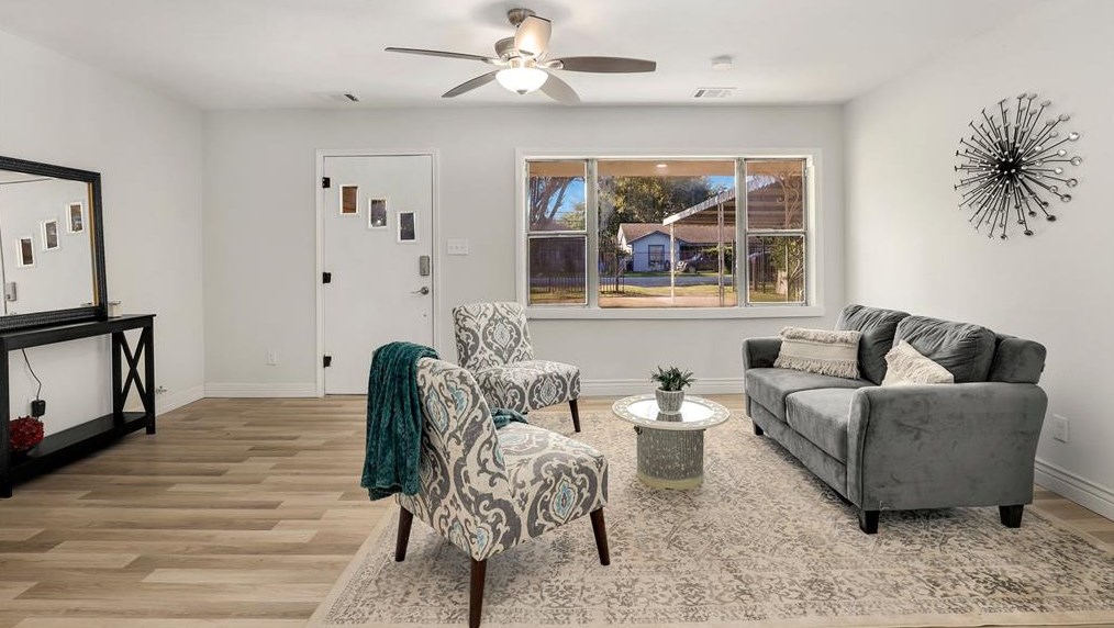 509 Witcher Ln, Houston TX  77076-4720 exterior