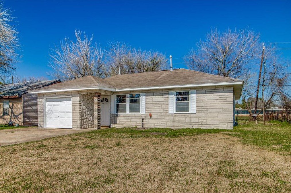 8615 Josie St, Houston TX  77029-3307 exterior