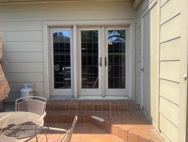 14719 Barryknoll Ln, Houston TX  77079-2834 exterior