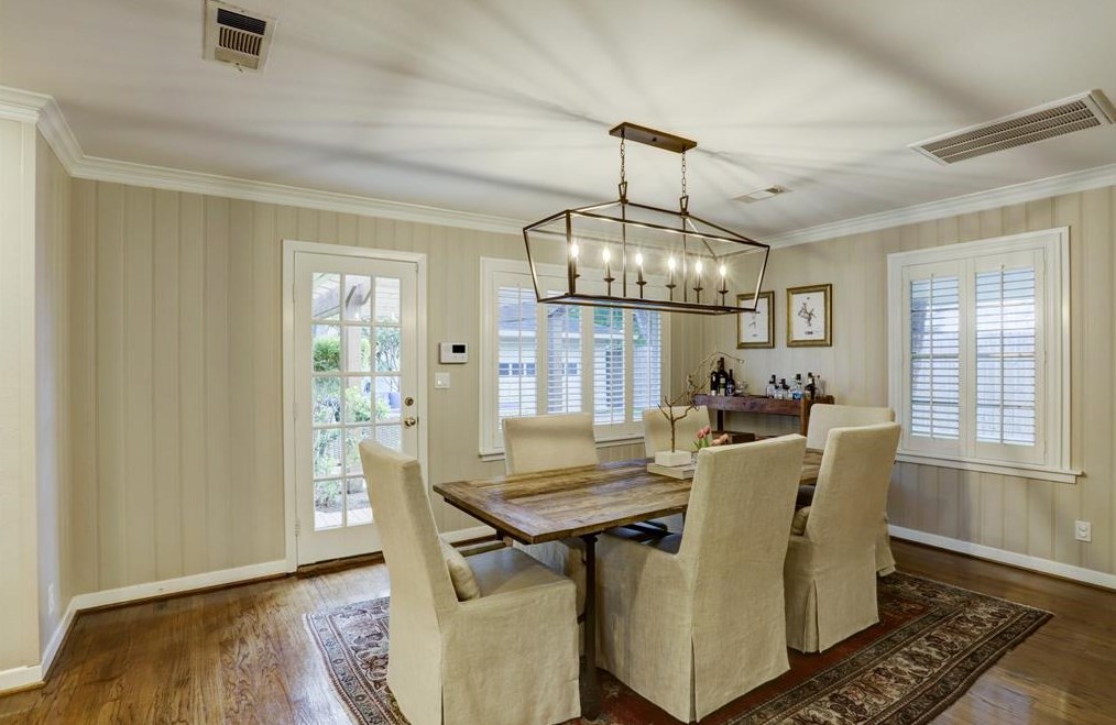 6231 Wickersham Ln, Houston TX  77056-4031 exterior