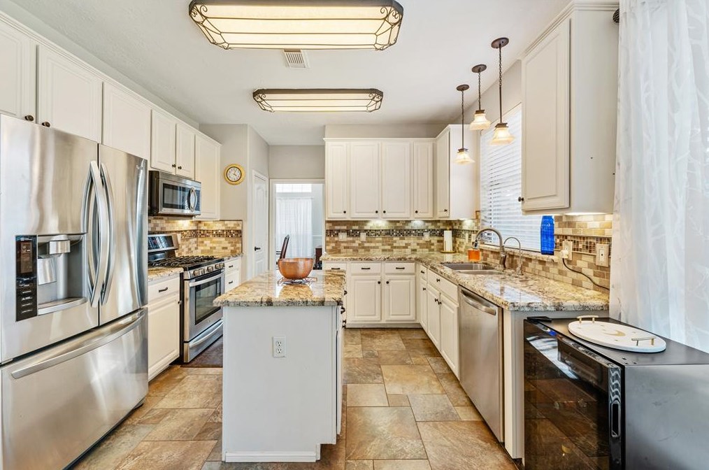 10227 Sable Trl Ln, Houston TX  77064-5723 exterior