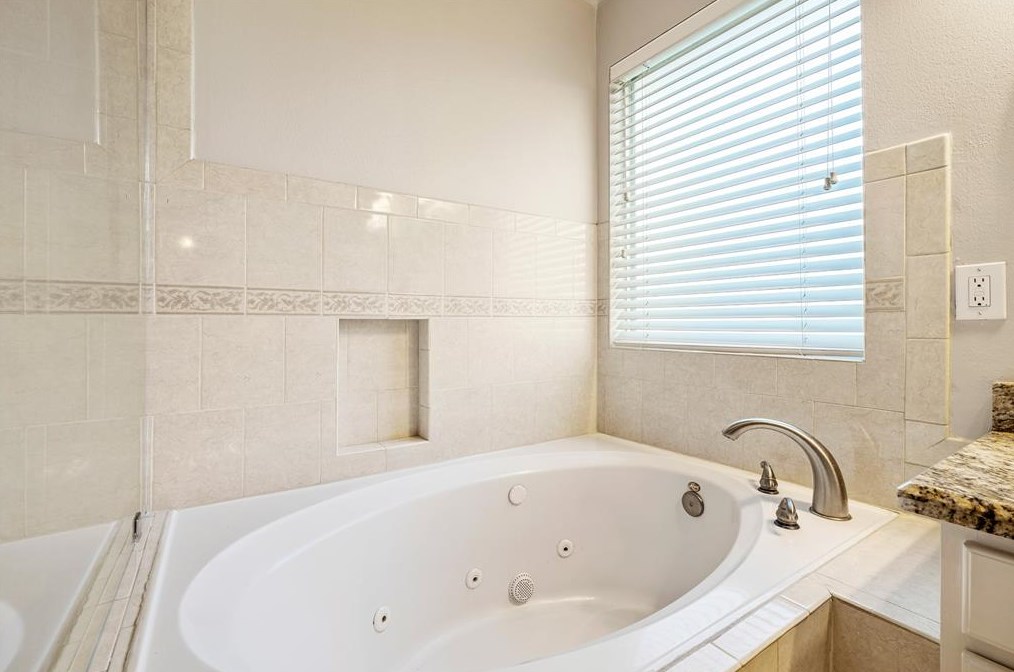 10227 Sable Trl Ln, Houston TX  77064-5723 exterior