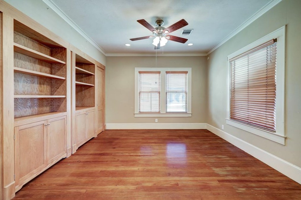 815 Rdg, Houston TX  77009-7309 exterior