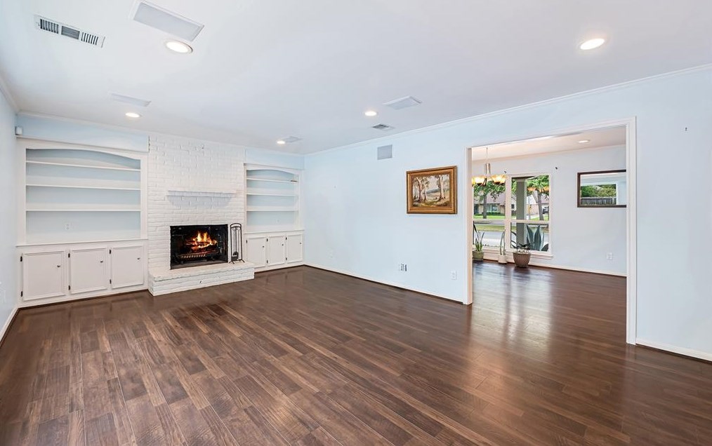 12414 Briar Frst Dr, Houston TX  77077-2932 exterior