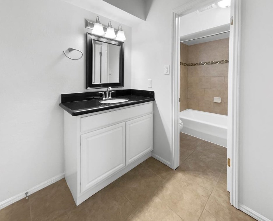 3914 Stillview Dr, Houston TX  77068-2918 exterior