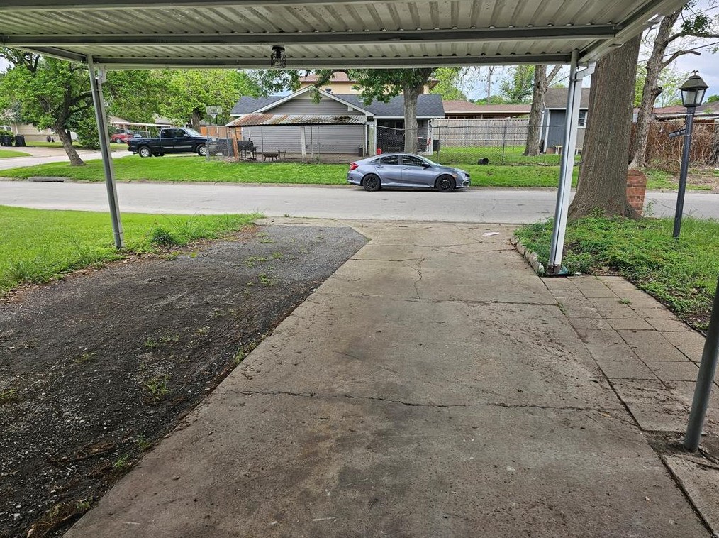 10911 Royal Pine Dr, Houston TX  77093-3524 exterior