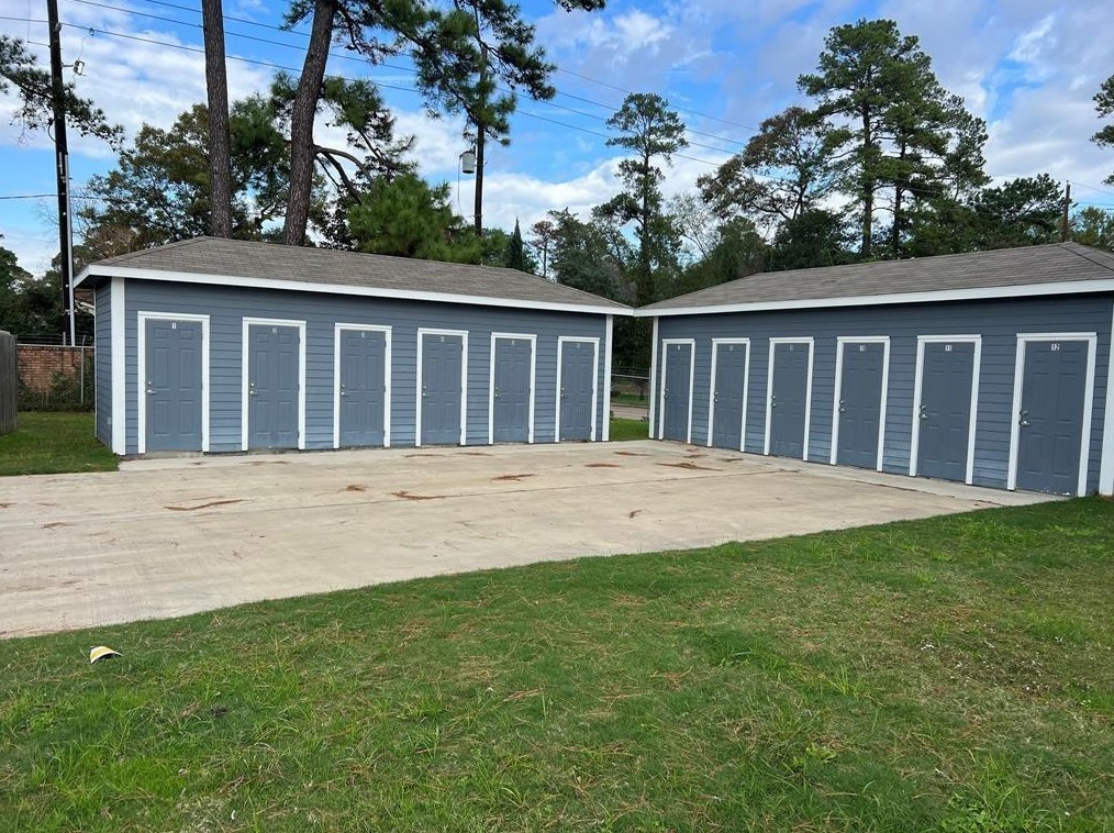 22901-D Birnam Wood Blvd, Spring TX  77373-6829 exterior