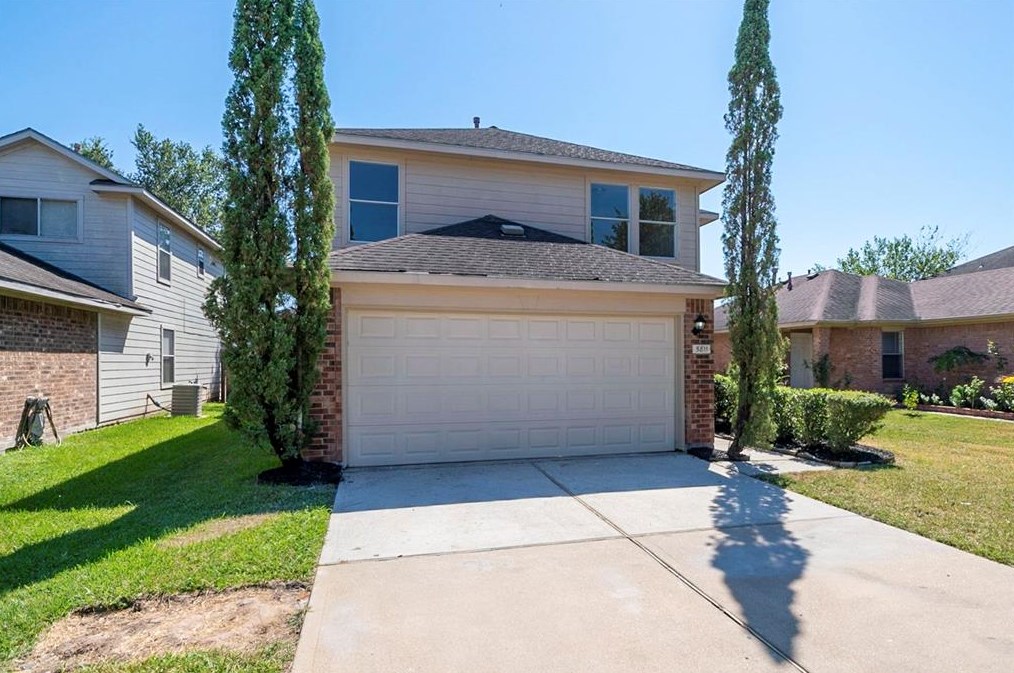 5811 Tidewater, Houston TX  77045-4000 exterior