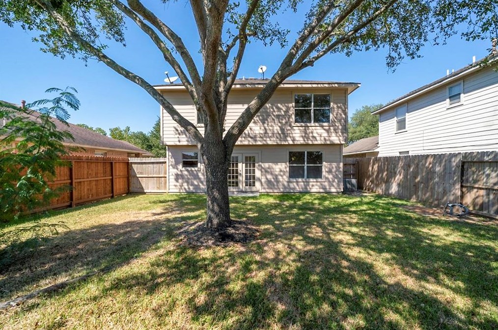 5811 Tidewater, Houston TX  77045-4000 exterior