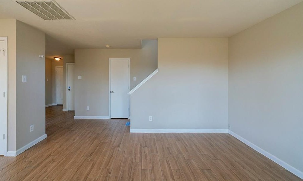 5811 Tidewater, Houston TX  77045-4000 exterior