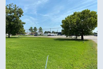2423 44th Street, Dickinson, TX 77539 - Photo 1