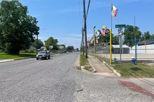 6849 Avenue T, Houston, TX 77011 - Photo 9