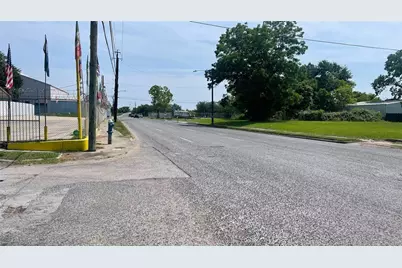 6849 Avenue T, Houston, TX 77011 - Photo 13