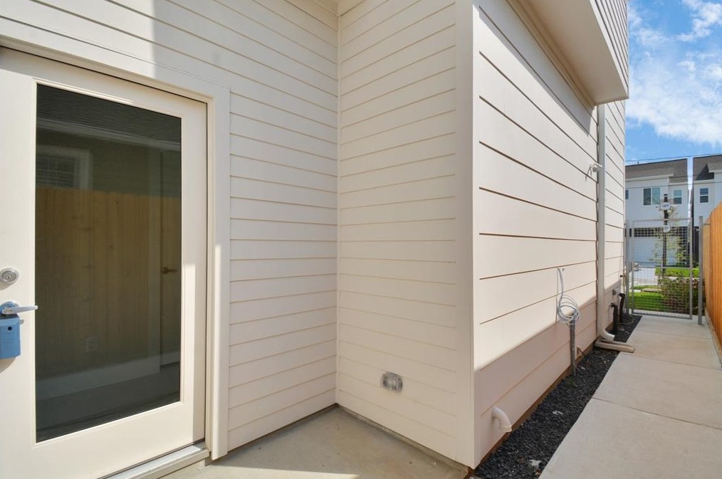 4707 Oats St, Houston TX  77020-4209 exterior