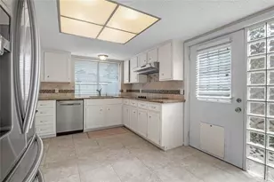 15814 Brookford Dr, Houston, TX 77059 - Photo 13