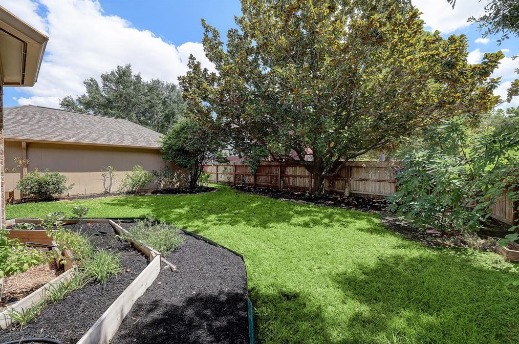 8406 Gentlewood, Houston TX  77095-4596 exterior