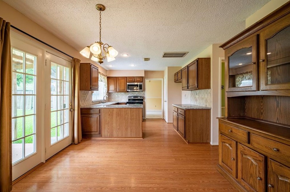3527 Hidden Creek Dr, Sugar Land TX  77479-1654 exterior