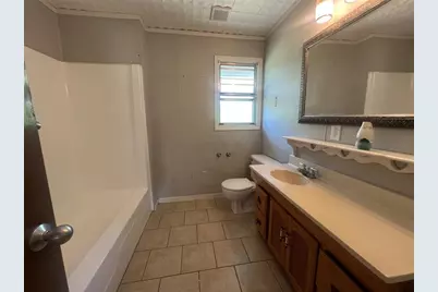 10011 Schanzer Road, Hitchcock, TX 77563 - Photo 19