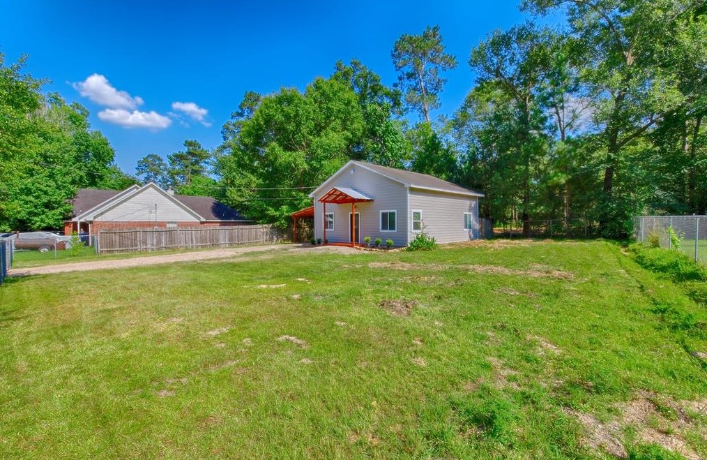 10818 Royal Adrian Dr, Conroe TX  77303-2774 exterior
