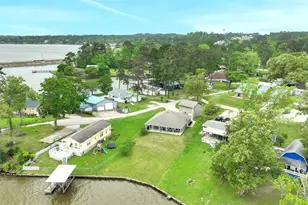 453 E Oak Shadows, Onalaska, TX 77360 - Photo 41