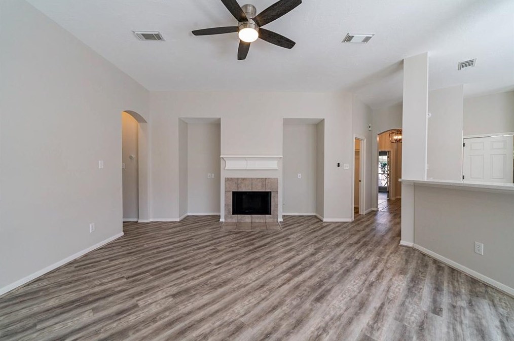 3919 Stableridge Dr, Houston TX  77014-1727 exterior