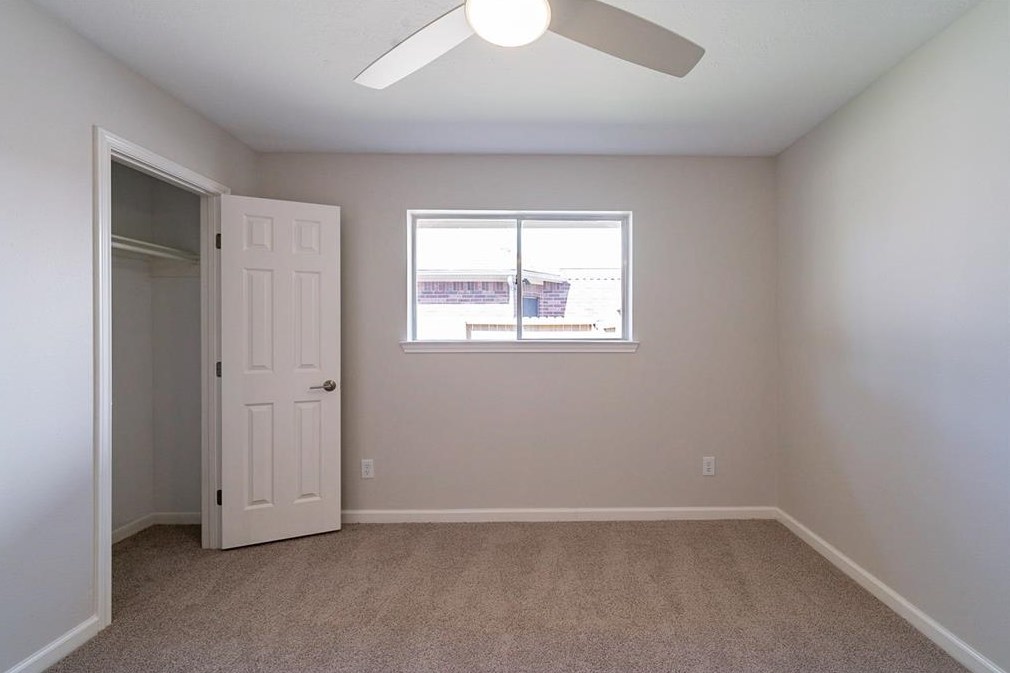 3919 Stableridge Dr, Houston TX  77014-1727 exterior