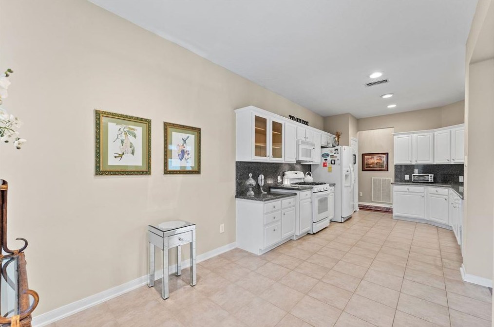 23 Harvest Wind Pl, Spring TX 77382-3602 exterior