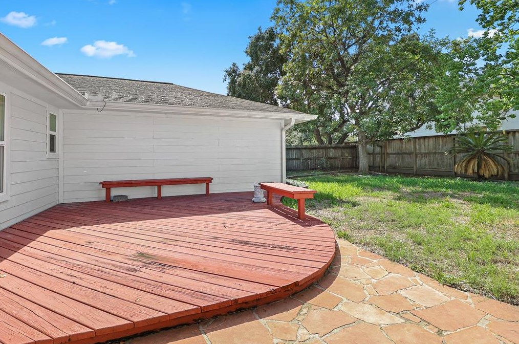 2807 Quincannon Ln, Houston TX 77043-1202 exterior