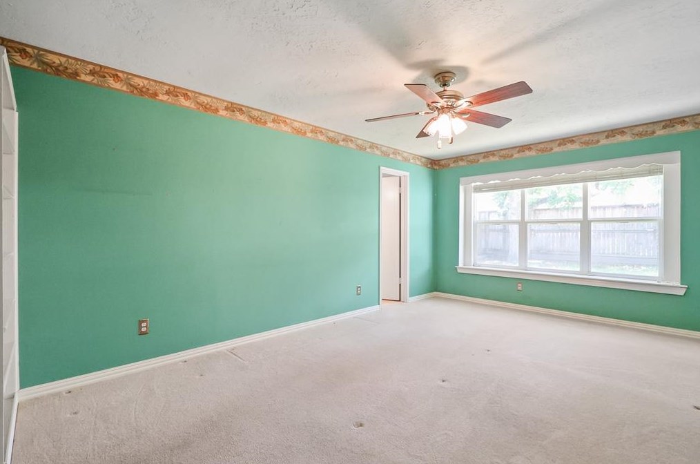 2807 Quincannon Ln, Houston TX 77043-1202 exterior