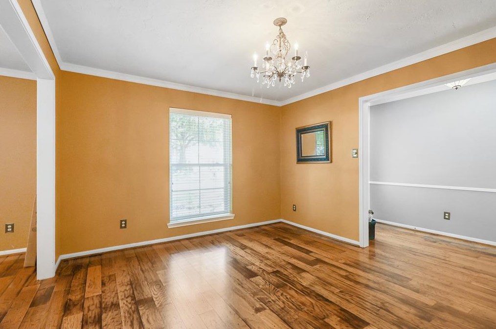 2807 Quincannon Ln, Houston TX 77043-1202 exterior