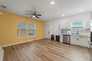 8211 Barlow St, Houston, TX 77028 - Photo 11