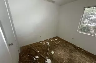 855 15th W, Lakehills, TX 78063 - Photo 9