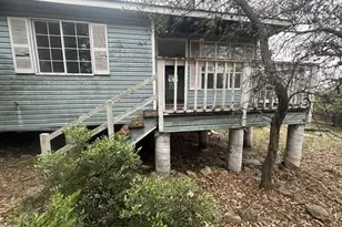 855 15th W, Lakehills, TX 78063 - Photo 15